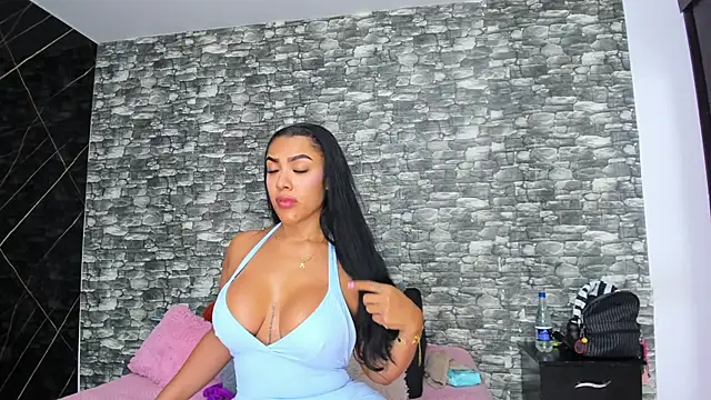 Snapshot of HeidyWillss chatting on 19, 9, 2025 HeidyWillss online show from 19, 9, 2025