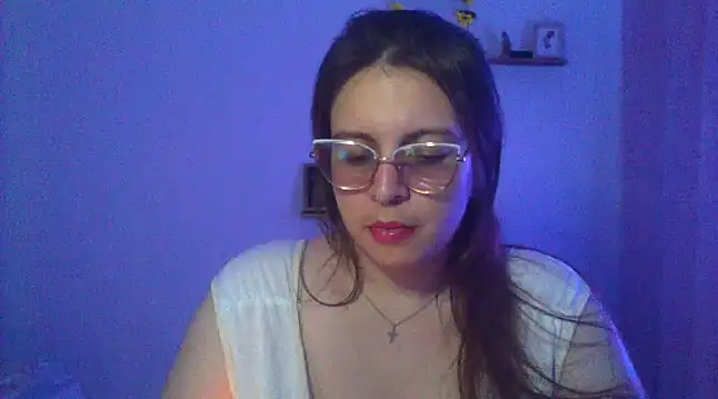 Snapshot of lorenitabella chatting on 4, 3, 2025 lorenitabella online show from 4, 3, 2025