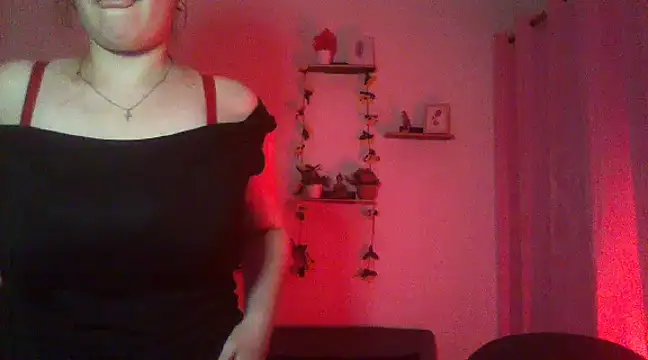 Snapshot of lorenitabella chatting on 18, 3, 2025 lorenitabella online show from 18, 3, 2025