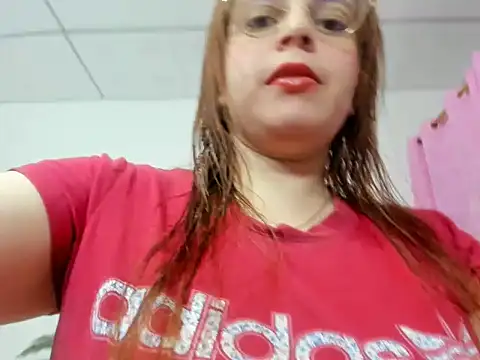 Snapshot of lorenitabella chatting on 26, 9, 2025 lorenitabella online show from 26, 9, 2025