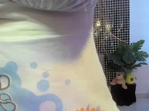 Snapshot of lorenitabella chatting on 30, 11, 2025 lorenitabella online show from 30, 11, 2025