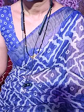 Snapshot of XBHUUME chatting on 11, 7, 2026 XBHUUME online show from 11, 7, 2026