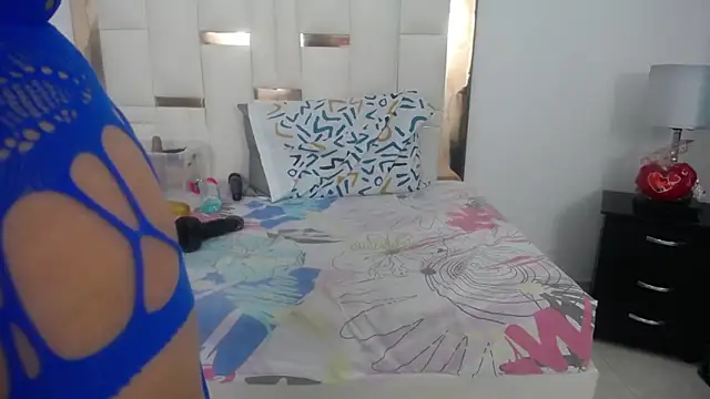 ambercordoba online show from 19, 2, 2025