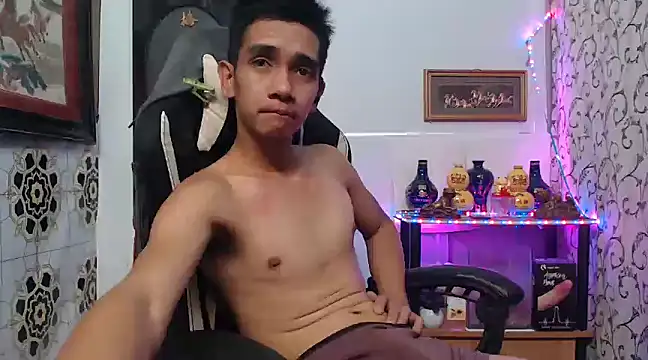 Snapshot of asianmaster27 chatting on 26, 12, 2024 asianmaster27 online show from 26, 12, 2024