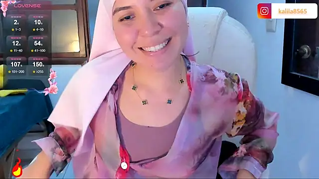 MatchedEyebrow online show from 23, 10, 2025