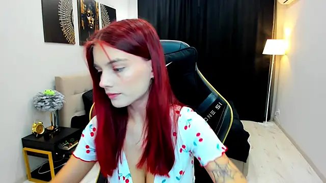 RedLipse online show from 28, 2, 2026