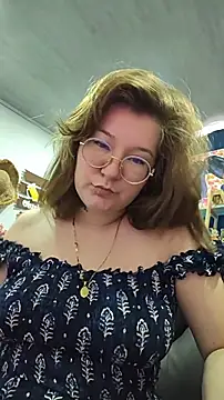 HunnyyLove online show from 19, 1, 2026