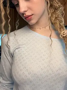 Camilla Railian online show from 6, 2, 2025