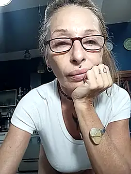 FrozenWaffle online show from 2, 3, 2025