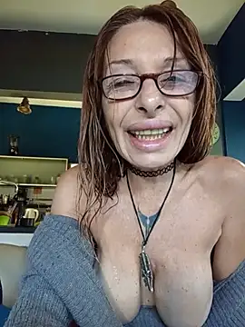 Snapshot of FrozenWaffle chatting on 14, 6, 2026 FrozenWaffle online show from 14, 6, 2026