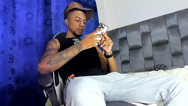 Snapshot of YeremiBrowm chatting on 6, 2, 2025 YeremiBrowm online show from 6, 2, 2025