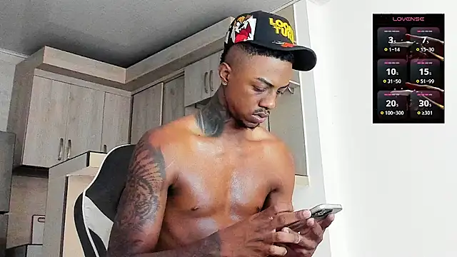 Snapshot of YeremiBrowm chatting on 4, 11, 2025 YeremiBrowm online show from 4, 11, 2025
