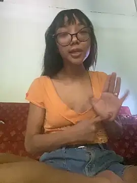 Snapshot of Karmakuro chatting on 22, 9, 2025 Karmakuro online show from 22, 9, 2025