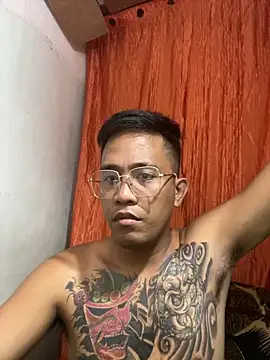 Snapshot of Thyler08 chatting on 25, 12, 2024 Thyler08 online show from 25, 12, 2024