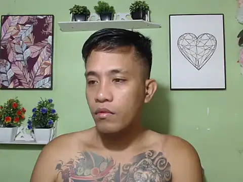 Snapshot of Thyler08 chatting on 27, 9, 2025 Thyler08 online show from 27, 9, 2025