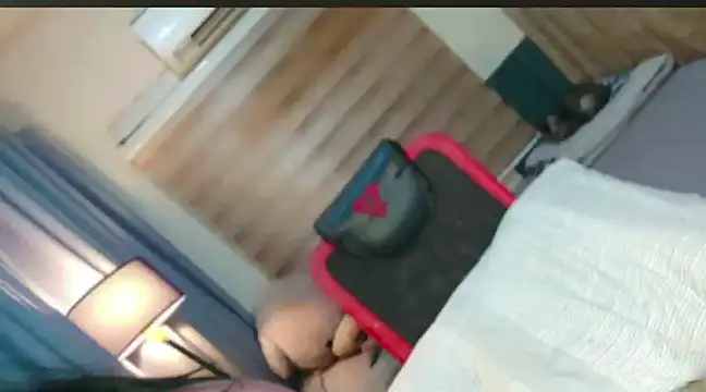 bella maxwel online show from 19, 1, 2025