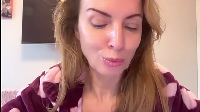 RachellAmazing online show from 6, 2, 2025