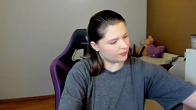 TinniAngel online show from 1, 3, 2025