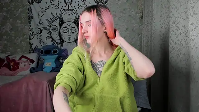 Cutie Adelia online show from 11, 2, 2025