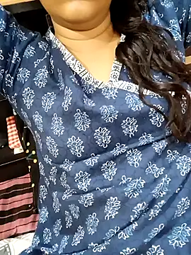 Snapshot of Diya_143 chatting on 15, 3, 2025 Diya 143 online show from 15, 3, 2025