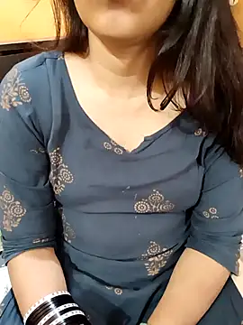 Snapshot of Diya_143 chatting on 17, 3, 2025 Diya 143 online show from 17, 3, 2025