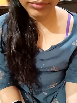 Snapshot of Diya_143 chatting on 17, 3, 2025 Diya 143 online show from 17, 3, 2025