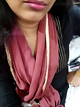 Snapshot of Diya_143 chatting on 18, 3, 2025 Diya 143 online show from 18, 3, 2025