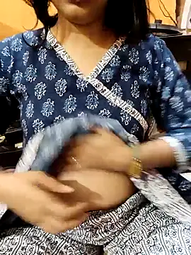 Snapshot of Diya_143 chatting on 21, 3, 2025 Diya 143 online show from 21, 3, 2025