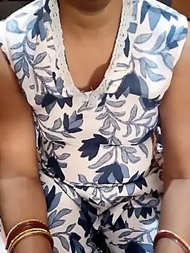 Snapshot of Diya_143 chatting on 1, 10, 2025 Diya 143 online show from 1, 10, 2025