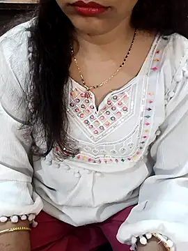 Snapshot of Diya_143 chatting on 18, 10, 2025 Diya 143 online show from 18, 10, 2025