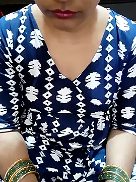 Snapshot of Diya_143 chatting on 23, 11, 2025 Diya 143 online show from 23, 11, 2025