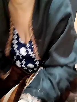 Snapshot of Diya_143 chatting on 3, 12, 2025 Diya 143 online show from 3, 12, 2025