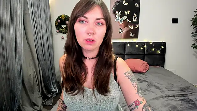 StacyTigerr online show from 24, 12, 2024