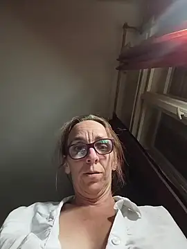 Dettybitch40 online show from 13, 5, 2026