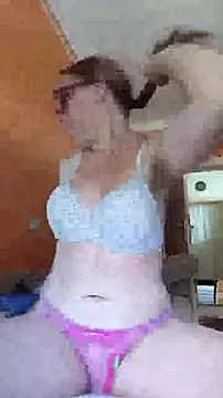Snapshot of Dettybitch40 chatting on 13, 7, 2026 Dettybitch40 online show from 13, 7, 2026