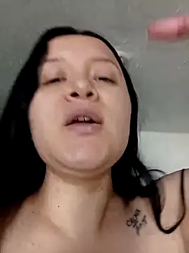 Snapshot of Arisha34 chatting on 12, 11, 2025 Arisha34 online show from 12, 11, 2025