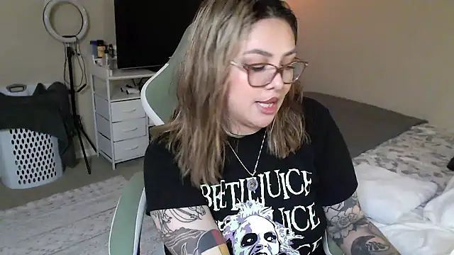 nativepumpkin95 online show from 10, 1, 2025