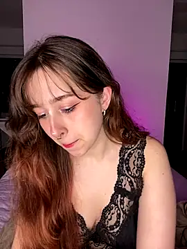 tsuki chan on online show from 9, 9, 2025