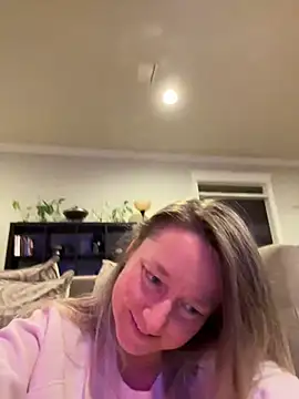 Vivian MayXxX online show from 19, 12, 2024