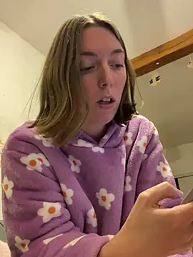 Daisy Michto Officiel online show from 28, 1, 2025