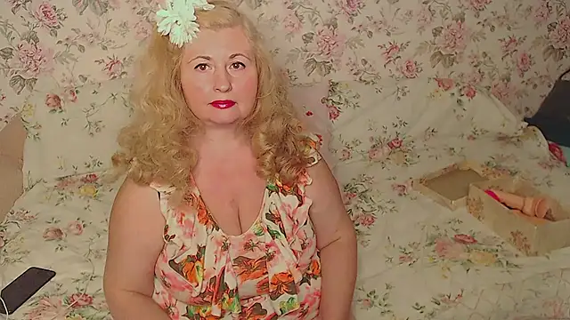Snapshot of BustyDonnaSexyy chatting on 15, 5, 2026 BustyDonnaSexyy online show from 15, 5, 2026