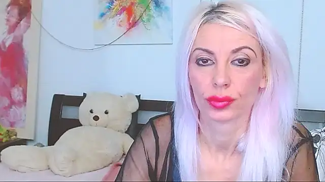 HoneyLara online show from 30, 10, 2025