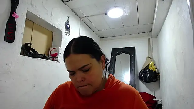 Snapshot of nattashafoxx chatting on 2, 12, 2025 nattashafoxx online show from 2, 12, 2025