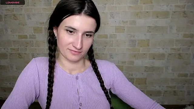 Snapshot of MaryEm976 chatting on 10, 2, 2025 MaryEm976 online show from 10, 2, 2025