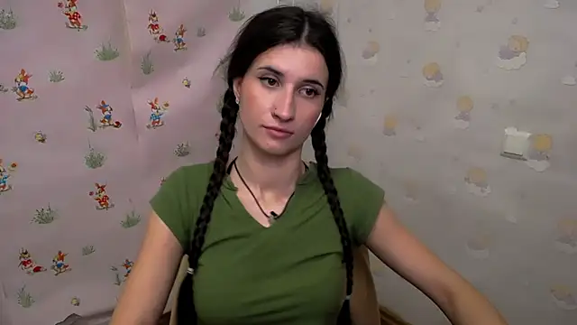 Snapshot of MaryEm976 chatting on 18, 11, 2025 MaryEm976 online show from 18, 11, 2025