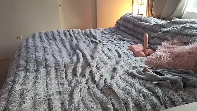 JESS LOVES online show from 18, 12, 2024