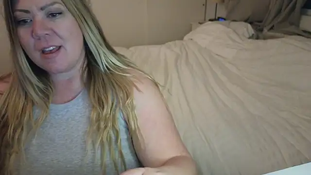 JESS LOVES online show from 14, 1, 2025