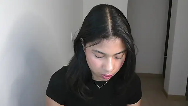 dark enchantress  online show from 16, 12, 2024