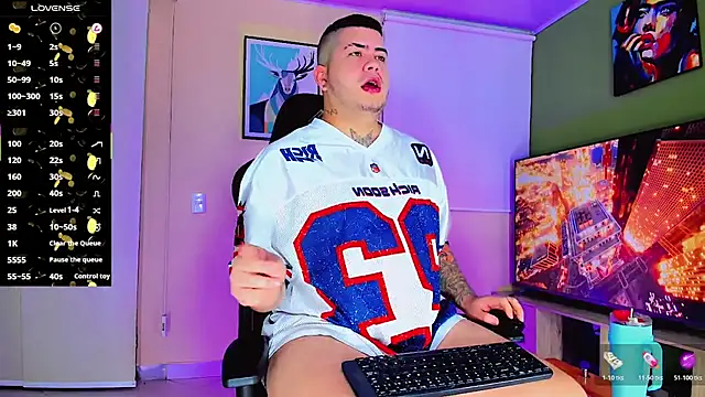 Thomas chubbyxhot online show from 17, 1, 2026