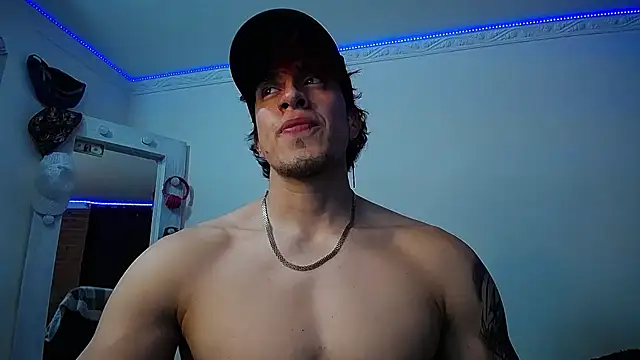 Snapshot of strongboy_ chatting on 29, 1, 2025 strongboy online show from 29, 1, 2025